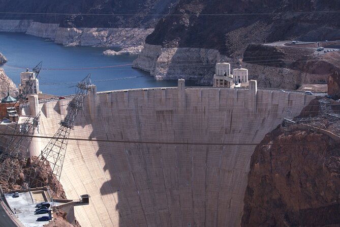 Hoover Dam Walk & Emerald Cave Kayak Combo with Lunch - Lunch on a quiet beach inside the canyon