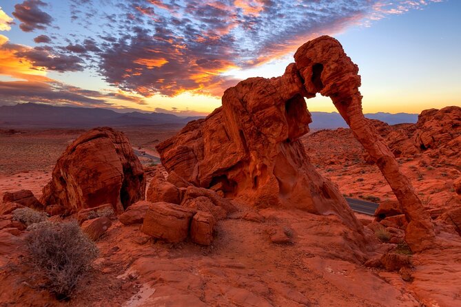 Lake Mead & Valley of Fire State Park Self-Guided Audio Tour - Redstone Dune Trail and the colors of Valley of Fire