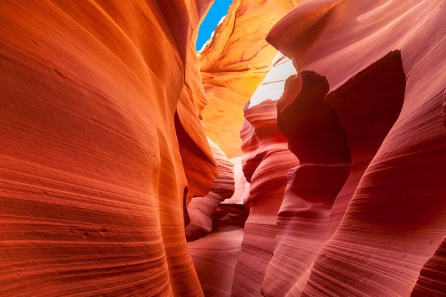 Las Vegas: 3-Day Guided Tour of 7 Southwest Parks with Hotel - Antelope Canyon with a Navajo guide