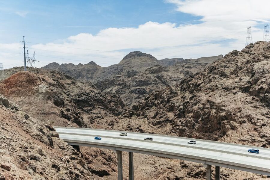 Las Vegas: 3-Hour VIP Hoover Dam Small-Group Mini Tour - What the van ride is really like