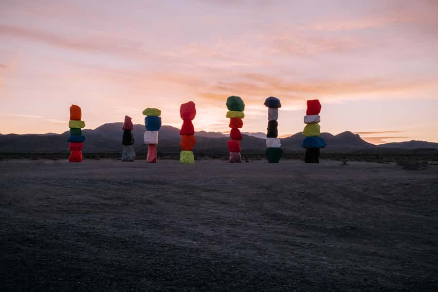 Las Vegas: 7 Magic Mountains and Pioneer Saloon Hummer Tour - Why this short Hummer trip works