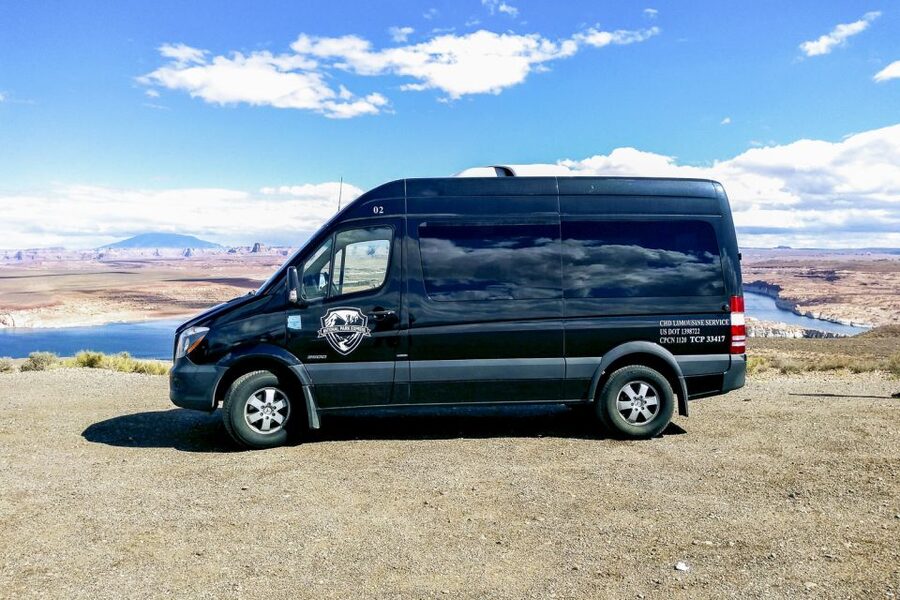 Las Vegas: Antelope Canyon & Horseshoe Bend with Lunch, WiFi - Horseshoe Bend and the Colorado River below