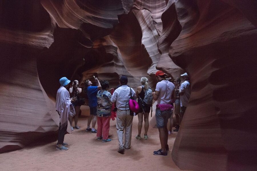 Las Vegas: Antelope, Monument Valley, & Horseshoe 3-Day Tour - Should you book the three-day trip?