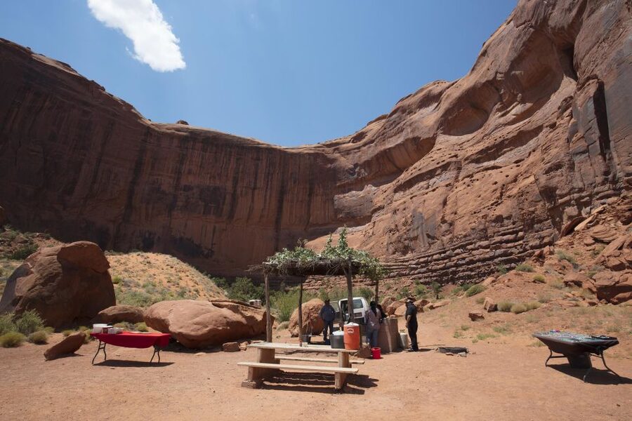 Las Vegas: Antelope, Monument Valley, & Horseshoe 3-Day Tour - Transport, hotels, and what is included