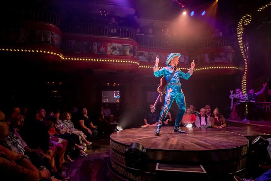 Las Vegas: Atomic Saloon Show at The Venetian - Who will enjoy the Atomic Saloon Show most