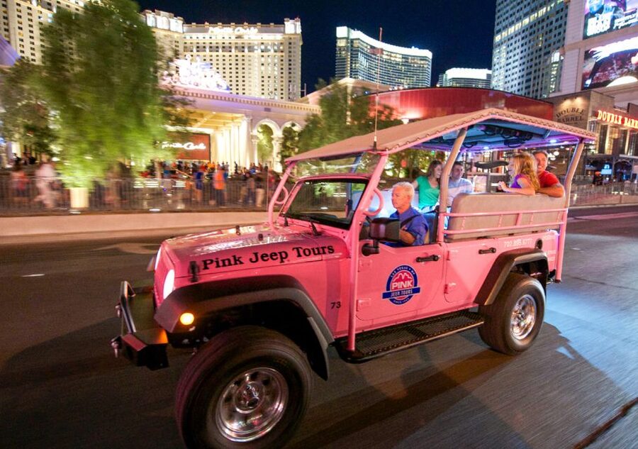 Las Vegas: Bright Lights City Tour with High Roller Ticket - Guides make the difference