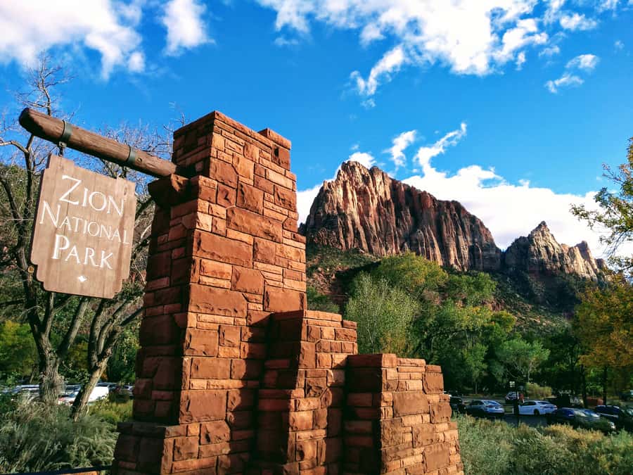 Las Vegas: Bryce and Zion National Parks Tour with Lunch - Meeting at Treasure Island before the long road south