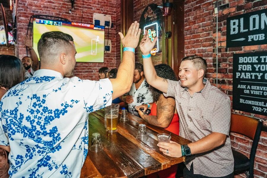 Las Vegas: Club Crawl and Party Bus with Free Drinks - Dress rules can decide if you get inside