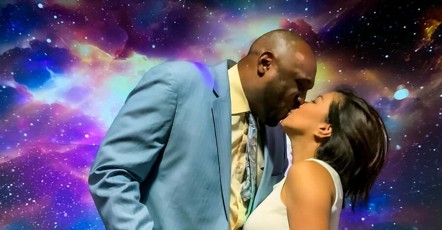 Las Vegas: Cosmic Space Wedding + Spectacular Photography - Who fits comfortably inside