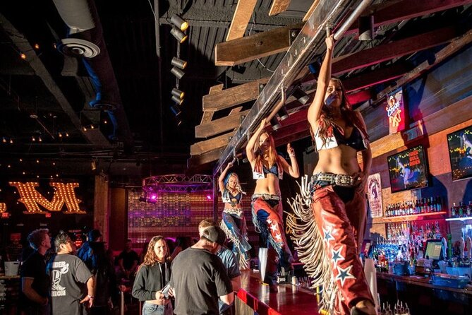 Las Vegas Country Bar Crawl by Party Bus w/ Free Drinks - Key points at a glance
