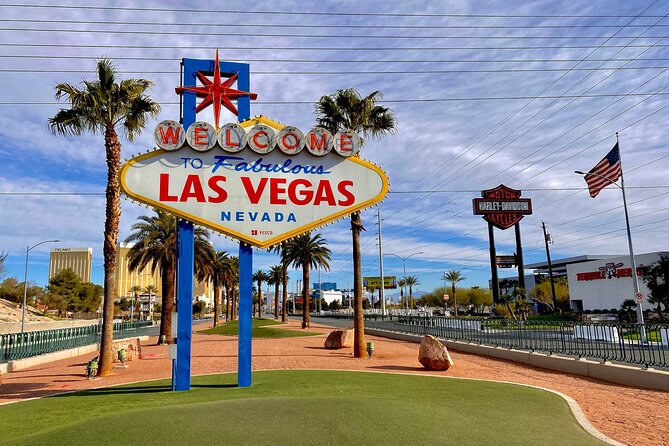 Las Vegas Day Tour – Hoover Dam, Seven Magic, Red Rock & Fremont - Key points at a glance