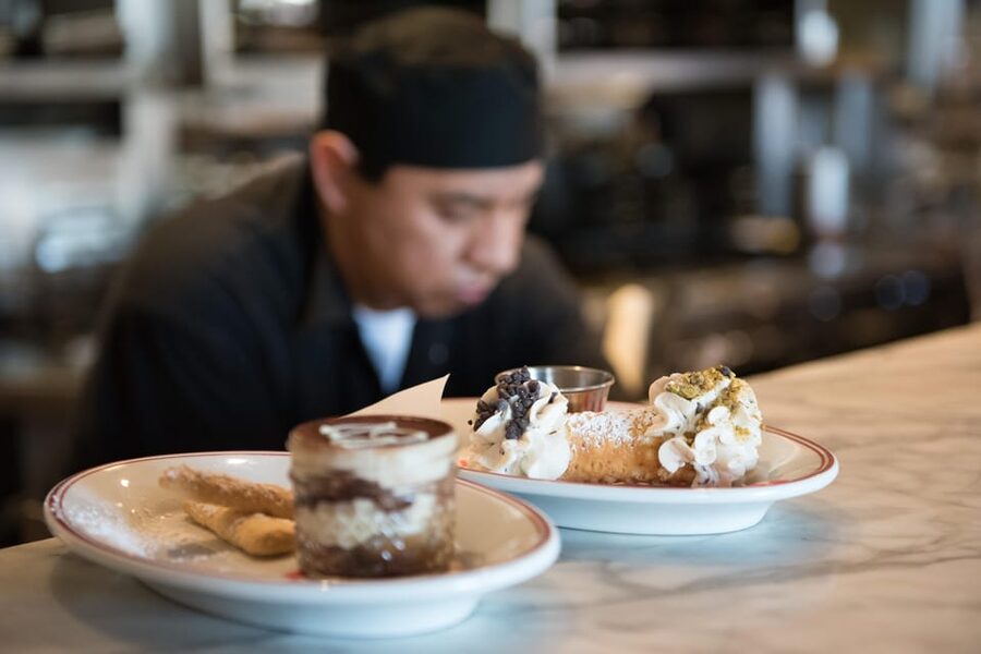 Las Vegas Downtown walking Secret Food Tour - Guides, timing, and the pace of the walk