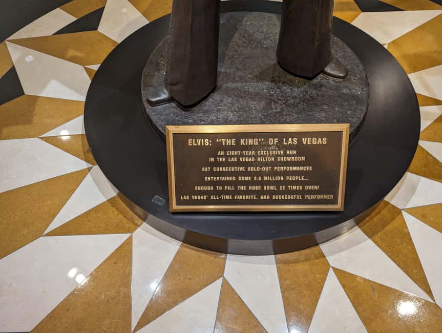 Las Vegas: Elvis Presley History Walking Tour of Landmarks - Fontainebleau and the return from military service