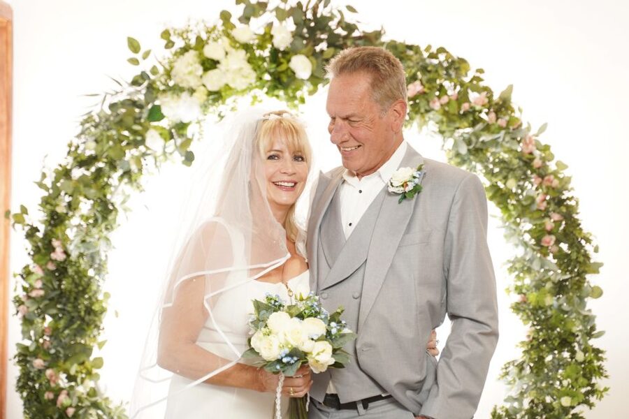 Las Vegas: Elvis Themed Wedding with Limousine - Traditional vows, Elvis-style lines, and three songs