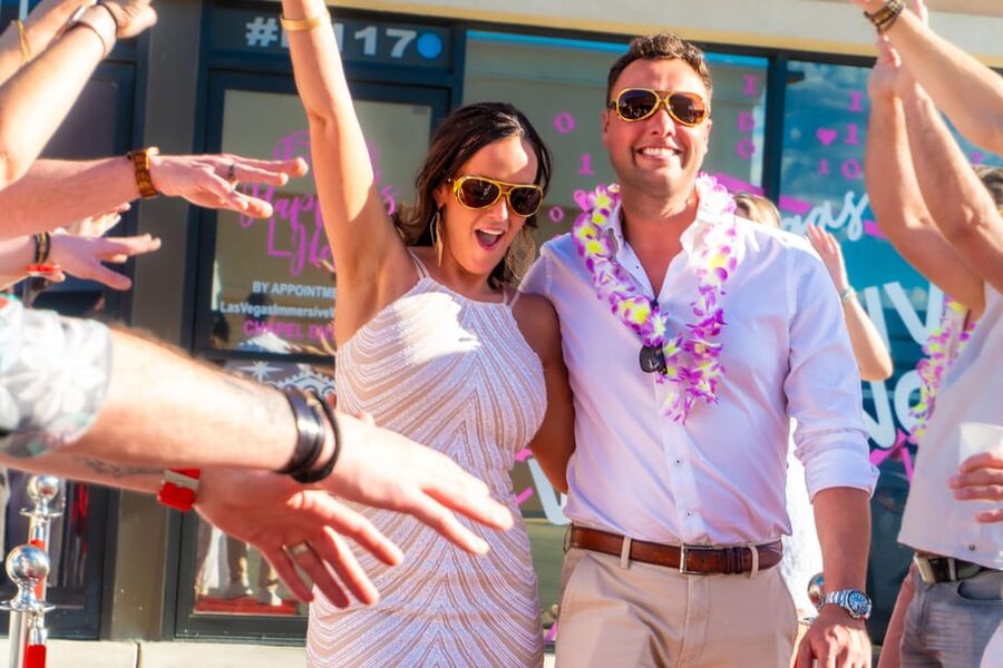 Las Vegas: Elvis Wedding with Las Vegas Sign Photos Included - Practical details that make the day easier