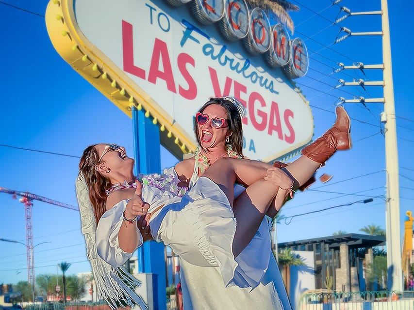 Las Vegas: Elvis Wedding with Las Vegas Sign Photos Included - Legal wedding, vow renewal, or playful commitment
