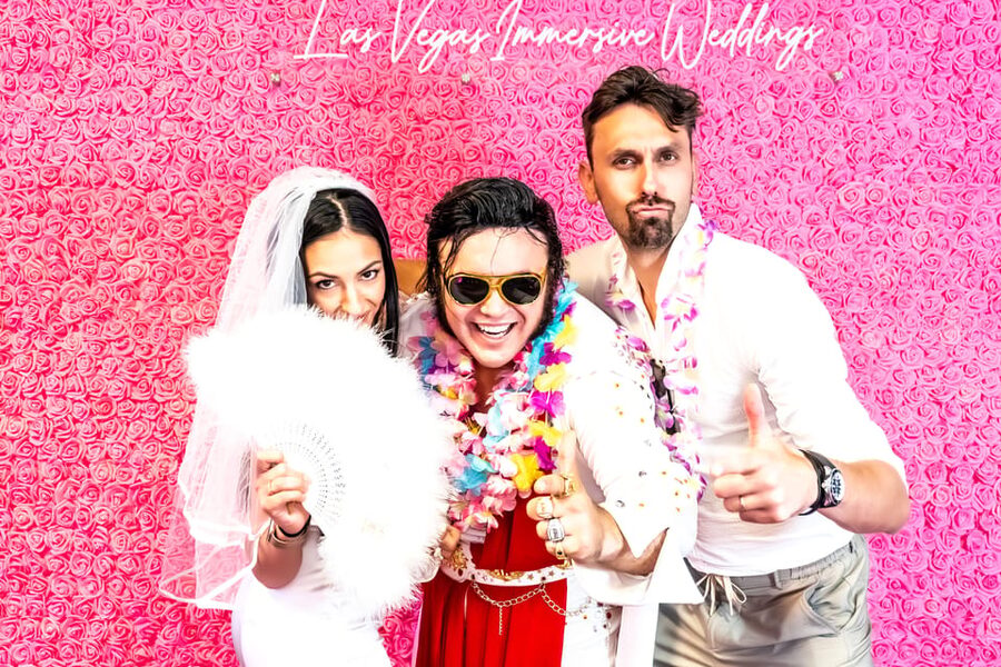 Las Vegas: Elvis Wedding with Las Vegas Sign Photos Included - What the $299 price really buys