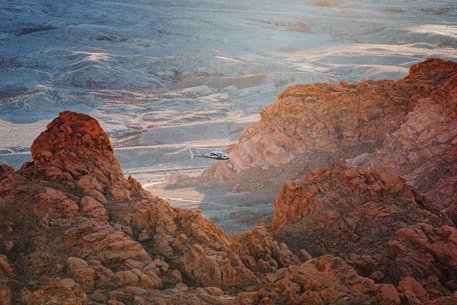 Las Vegas: Grand Canyon Heli Tour and Valley of Fire Landing - Starting with VIP check-in near the Strip
