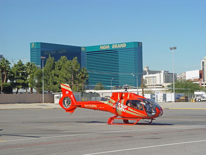 Las Vegas: Grand Canyon Helicopter Air Tour with Vegas Strip - From Las Vegas lights to Grand Canyon West
