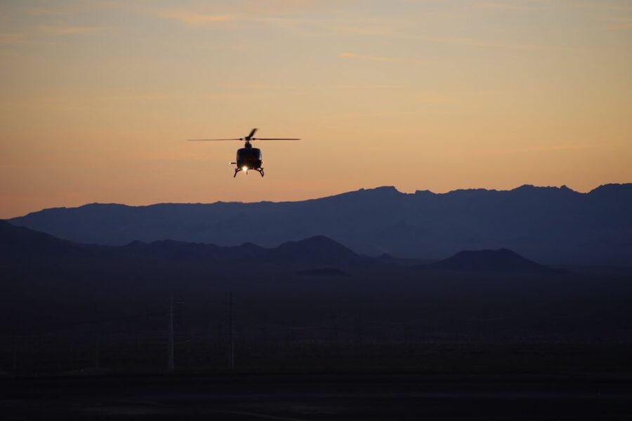 Las Vegas: Grand Canyon Helicopter Landing Tour - Landing 3,200 feet below the rim