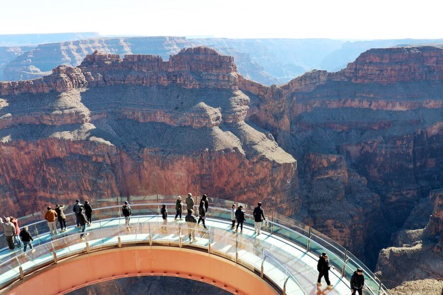 Las Vegas: Grand Canyon Helicopter Ride, Boat Tour & Skywalk - The 35-minute flight over the desert