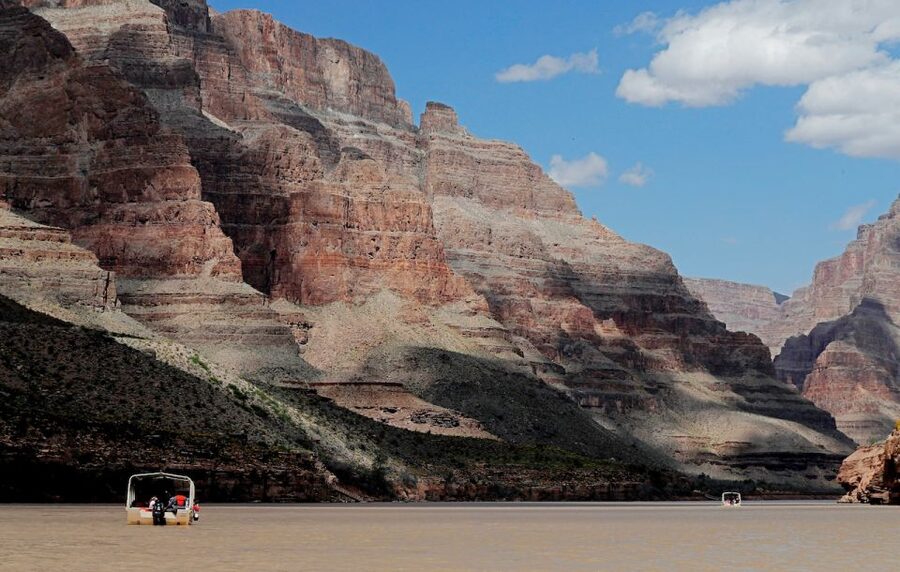 Las Vegas: Grand Canyon Helicopter Ride, Boat Tour & Skywalk - Who will enjoy this experience most?