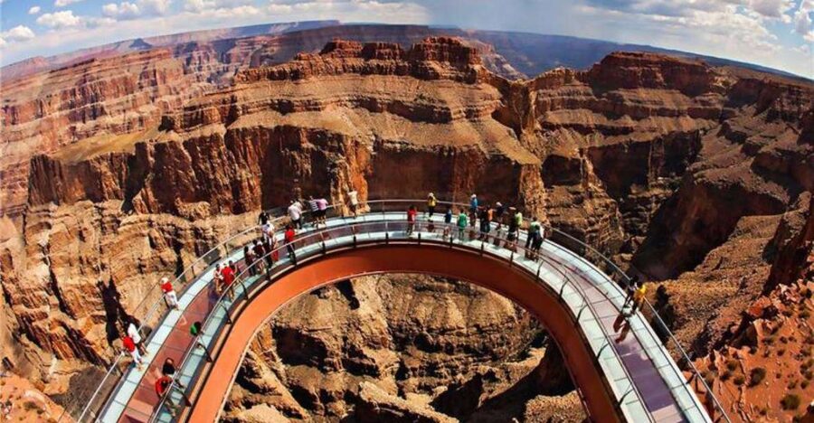 Las Vegas: Grand Canyon & Hoover Dam Tour & Skywalk Option - One big day from Las Vegas to the West Rim