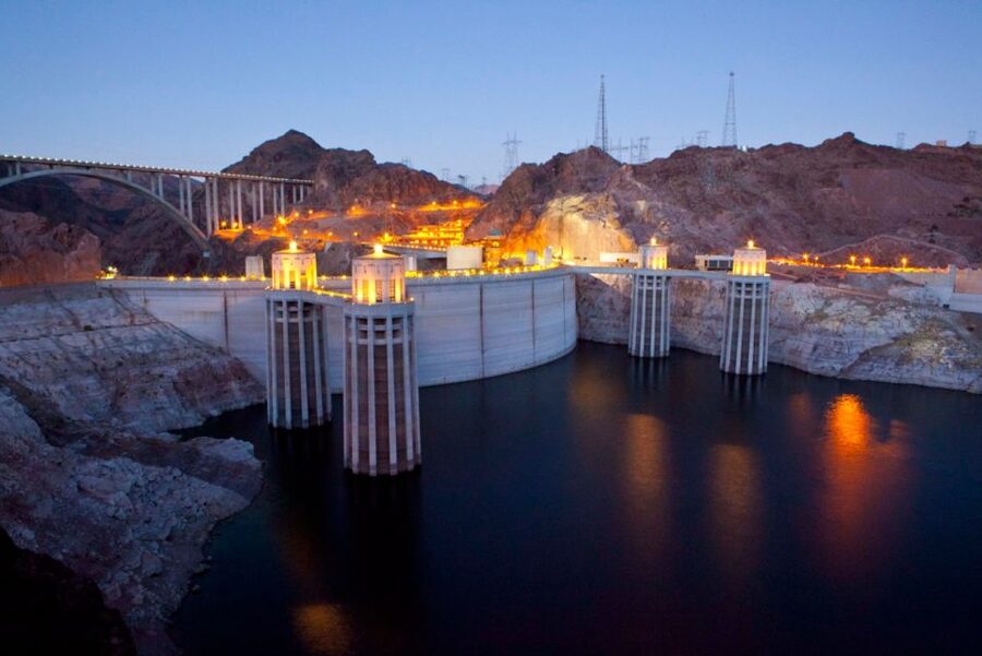 Las Vegas: Grand Canyon in Spanish with Skywalk and Lunch - Entering Hualapai lands at Eagle Point
