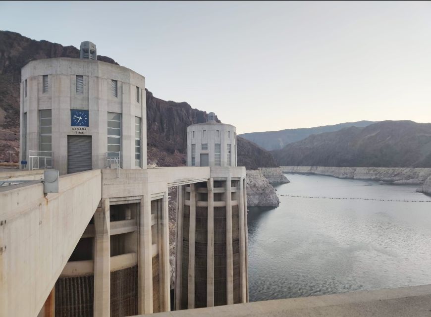 Las Vegas: Grand Canyon National Park, Hoover Dam, Route 66 - Lunch that works on a tight schedule