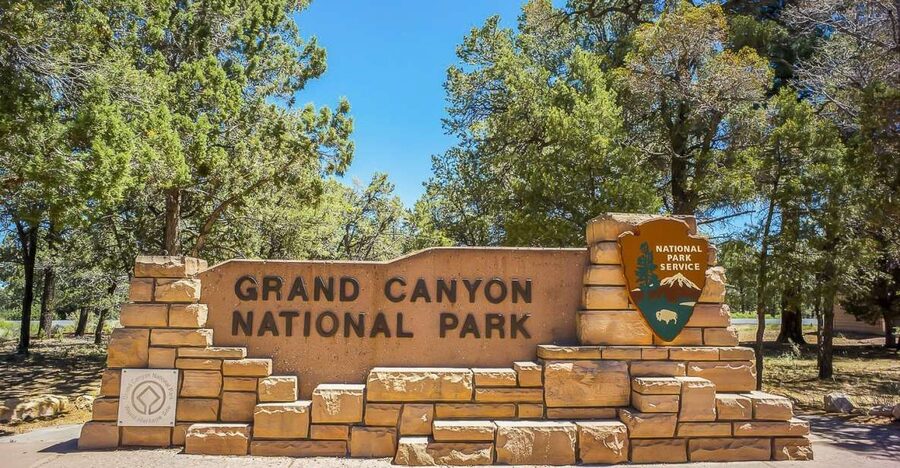 Las Vegas: Grand Canyon National Park South Rim Guided Tour - Boulder City and the first break