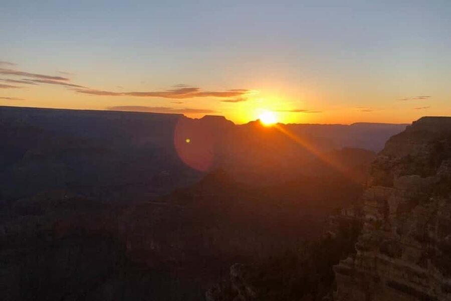 Las Vegas > Grand Canyon Sunrise + Antelope + Horseshoe Bend - Vehicles, guides, and the small-group advantage