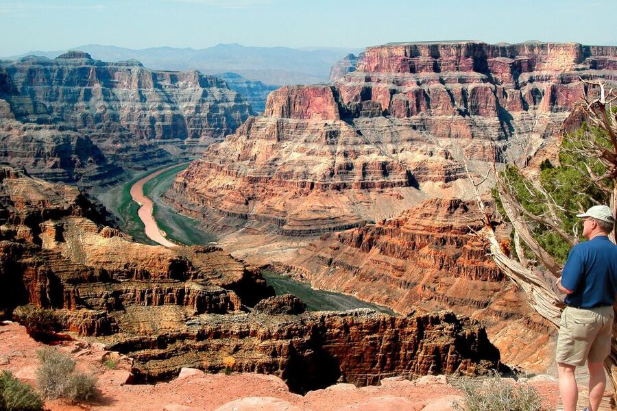 Las Vegas: Grand Canyon Tour & Helicopter Landing Experience - Eagle Point and the Skywalk choice