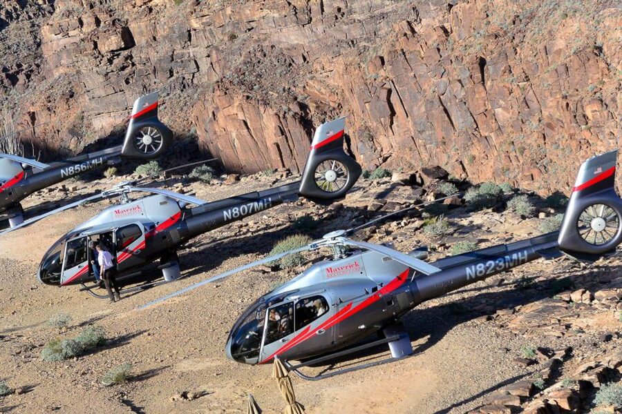 Las Vegas: Grand Canyon West Helicopter Experience - Comfort, clothing, and the desert sun