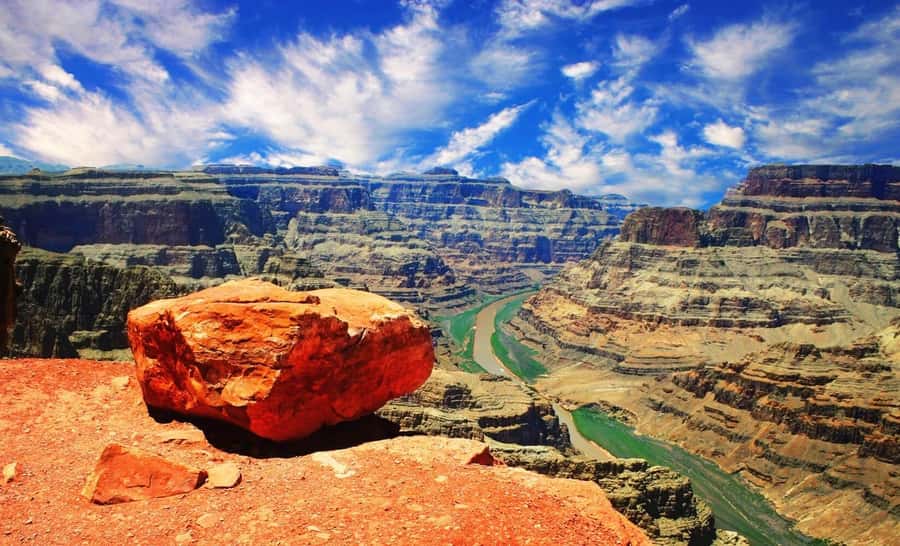 Las Vegas: Grand Canyon West, Hoover Dam & Optional Skywalk - Hoover Dam adds a very different kind of drama