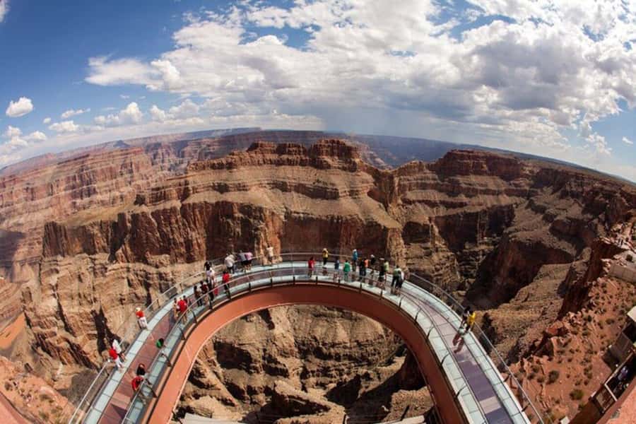 Las Vegas: Grand Canyon West, Hoover Dam & Optional Skywalk - The early Las Vegas pickup sets the pace
