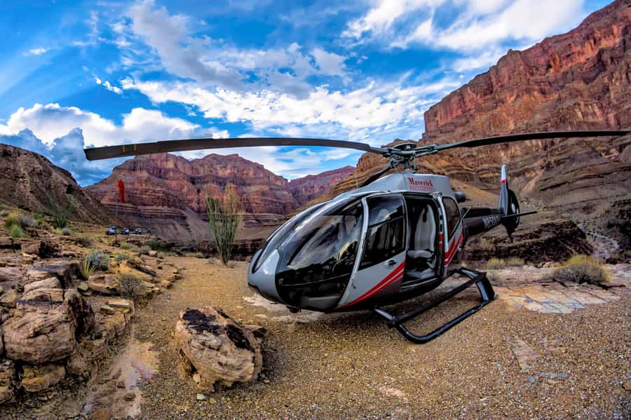 Las Vegas: Grand Canyon West Rim Tour with Helicopter Flight - A quick Hoover Dam stop from Pat Tillman Bridge