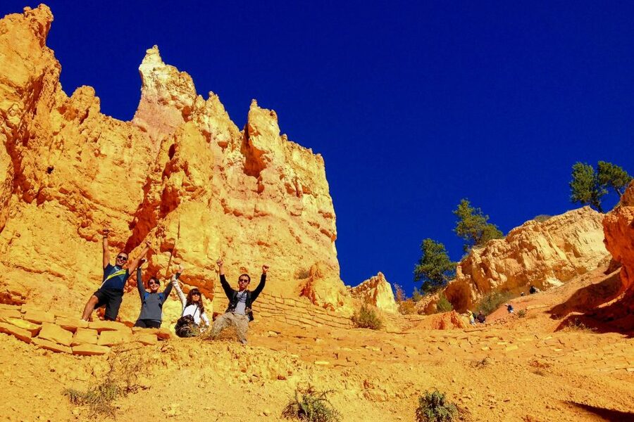 Las Vegas: Grand Canyon, Zion and Monument Valley 3-Day Tour - Monument Valley by Navajo Jeep