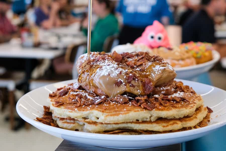 Las Vegas Guided Donut Adventure by Underground Donut Tour - Who should book this Downtown food walk
