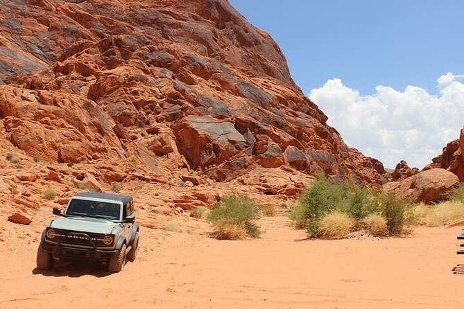 Las Vegas Guided Off-Road Adventure to Callville Wash - Passing Lake Las Vegas and entering Lake Mead