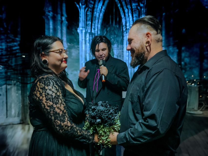 Las Vegas: Haunted House Wedding Ceremony + Photography - A Halloween wedding with real ceremony structure