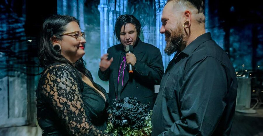 Las Vegas: Haunted House Wedding Ceremony + Photography - The photography is a major part of the value