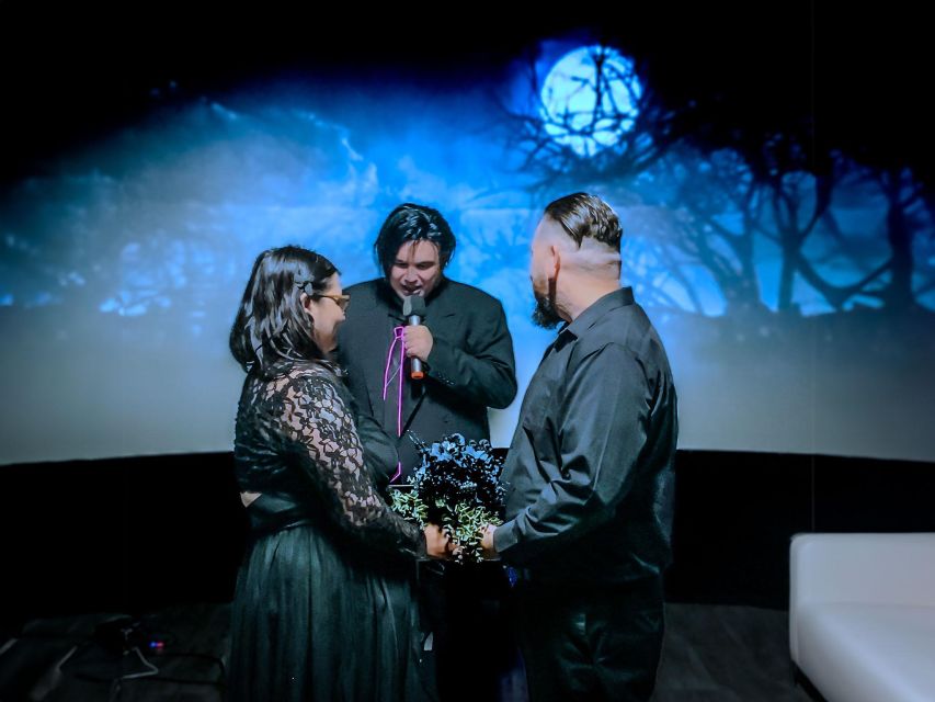 Las Vegas: Haunted House Wedding Ceremony + Photography - Who will enjoy this unusual ceremony