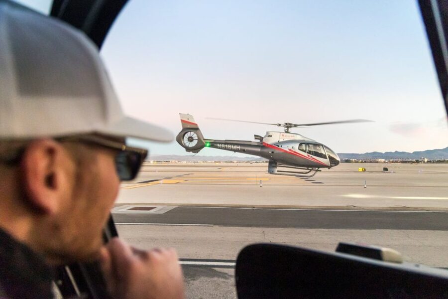 Las Vegas: Helicopter Night Flight over the Strip - Why Las Vegas is best seen from above