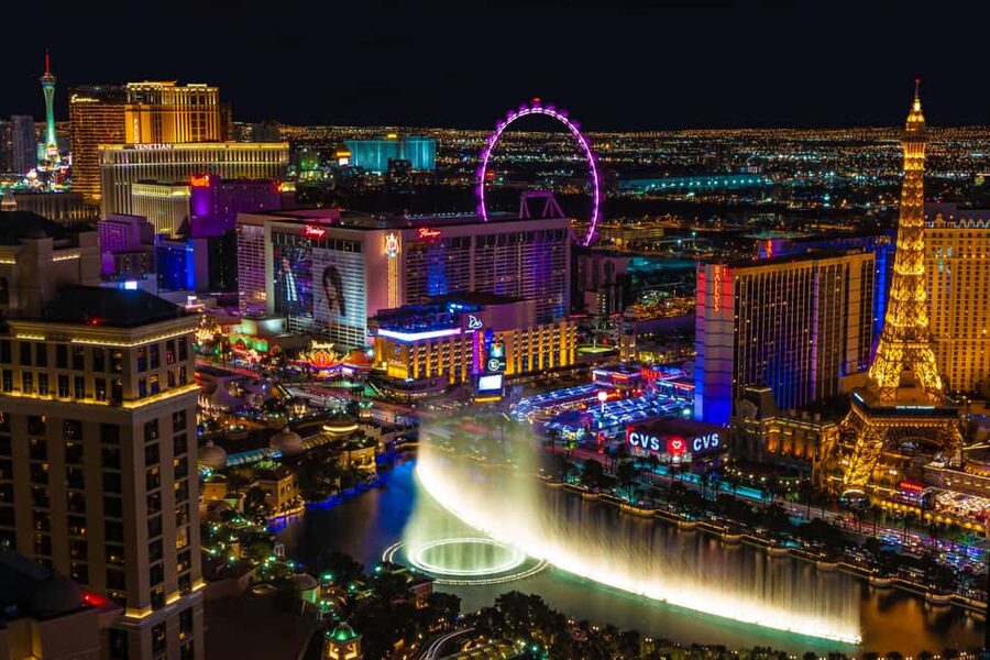 Las Vegas: Helicopter Tour of the Strip with Window Seats - What the $105 Las Vegas helicopter tour actually gives you