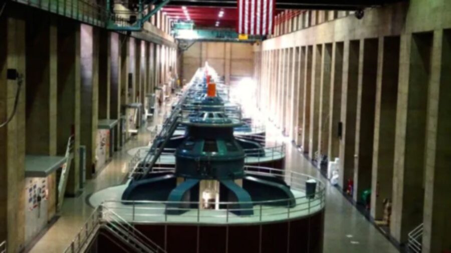 Las Vegas: Hoover Dam Experience with Power Plant Tour - Inside the power plant and generator rooms