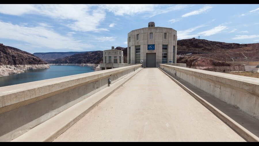 Las Vegas: Hoover Dam Express Tour - Lake Mead adds a quieter final photo stop