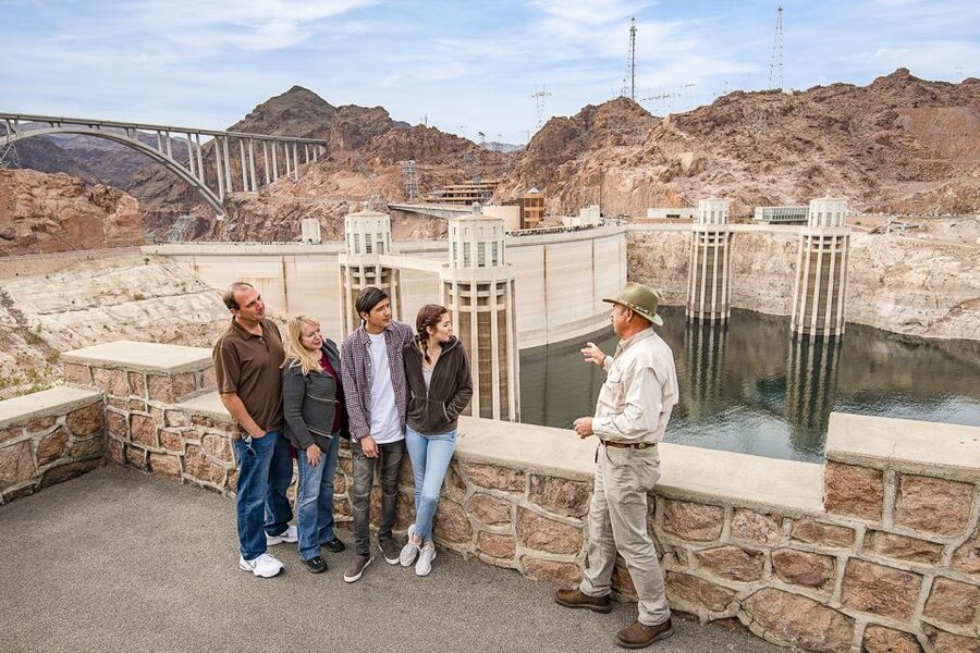 Las Vegas: Hoover Dam Half-Day Tour - Lake Mead and the Colorado River viewpoints