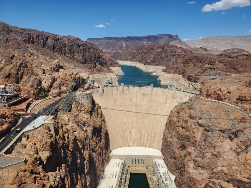 Las Vegas: Hoover Dam & Valley of Fire Day Trip with Brunch - Hemenway Park and the search for bighorn sheep