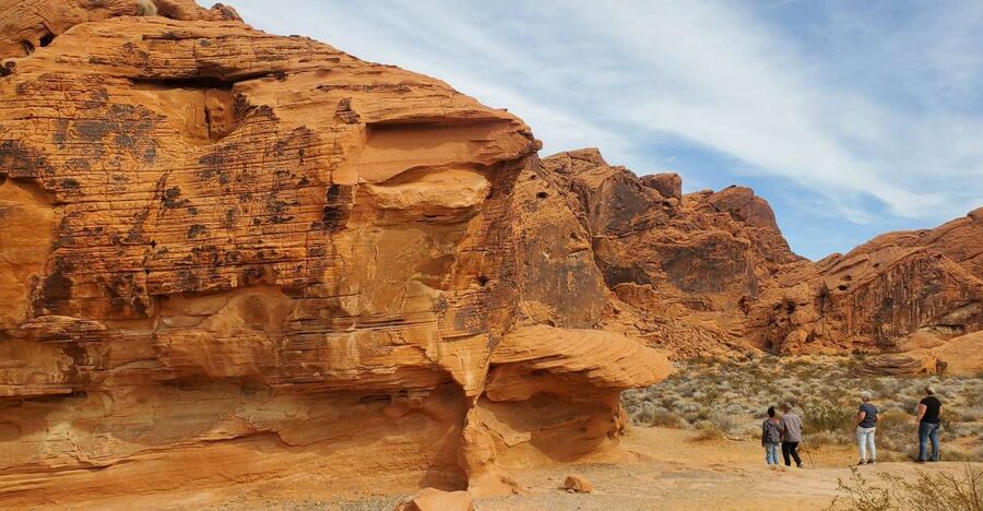 Las Vegas: Hoover Dam & Valley of Fire Day Trip with Brunch - Elephant Rock and the Beehives