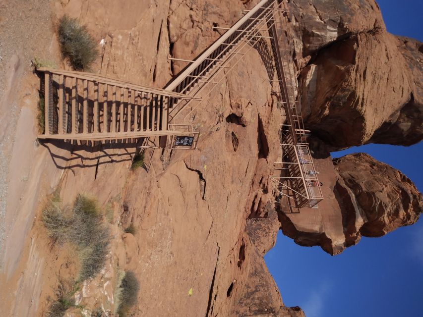 Las Vegas: Hoover Dam & Valley of Fire Day Trip with Brunch - Starting with the Hoover Dam Museum